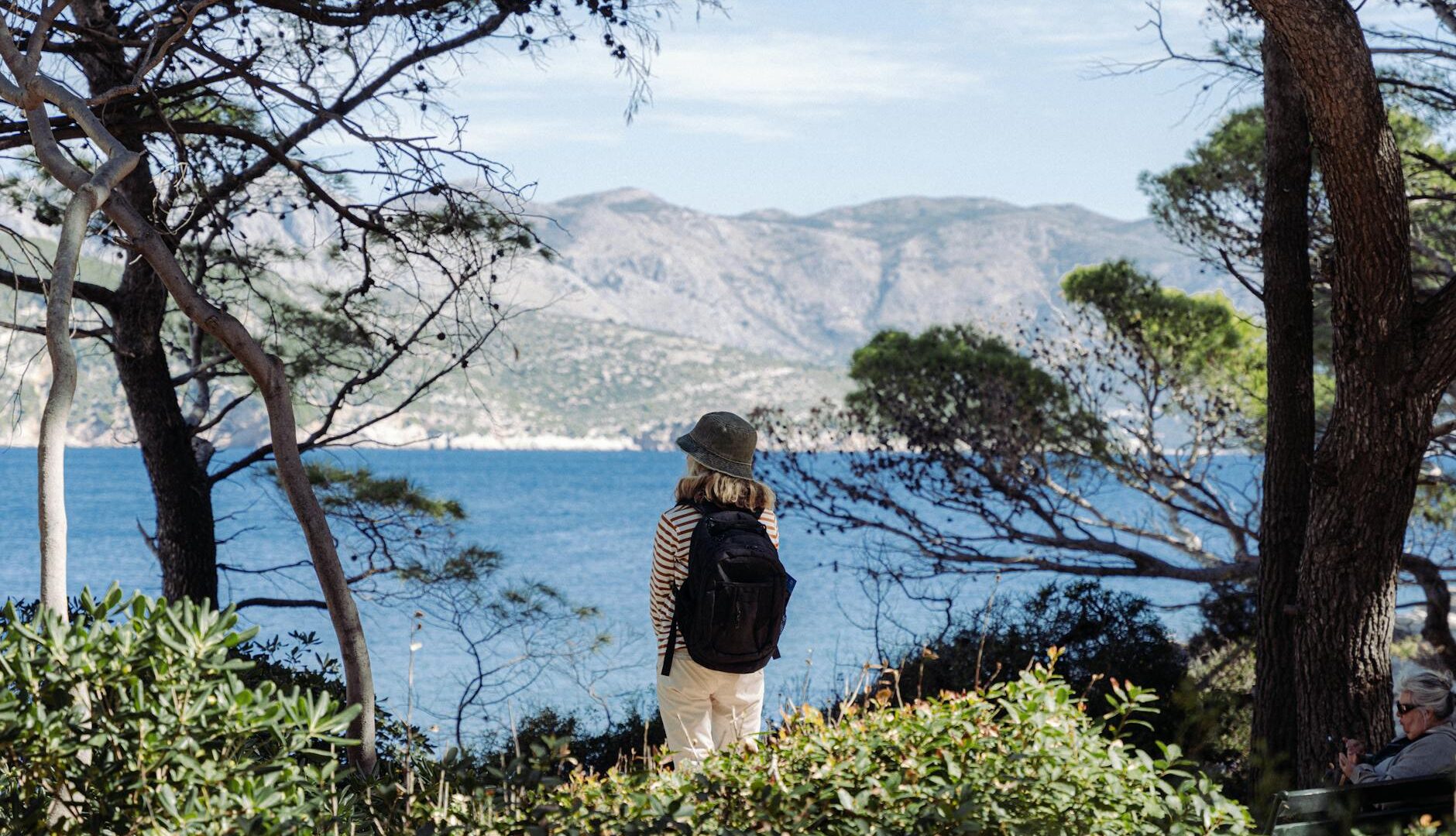 Voyager seule en tant que femme : le guide sans filtre - Photo par Aakash Goel