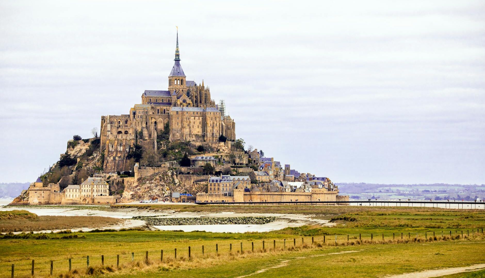 Mont-Saint-Michel : guide complet pour bien visiter - Photo par Denitsa Kireva