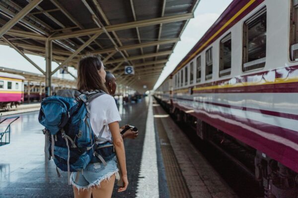 Sac à dos voyage : comment choisir le bon - Photo par Ketut Subiyanto